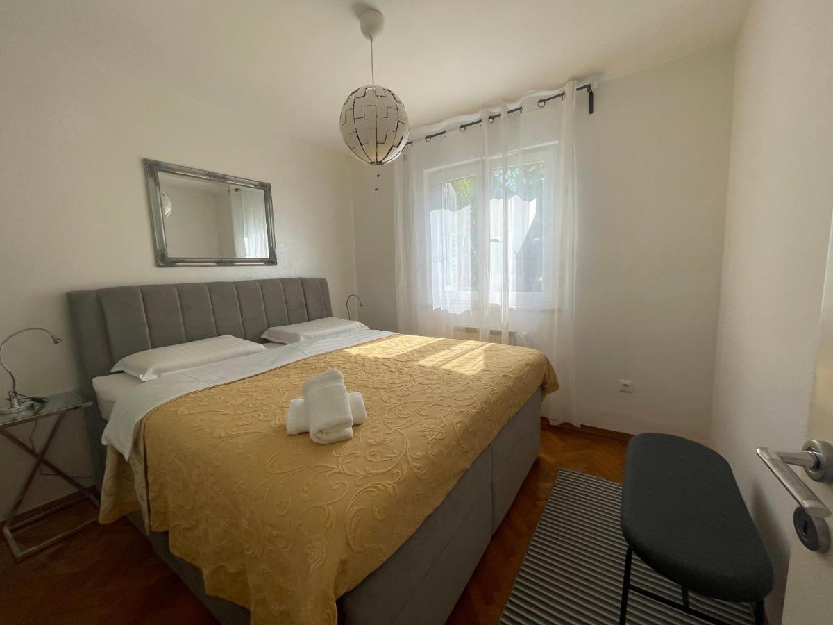 Apartments Bloom Near The Beach Porec Exterior photo
